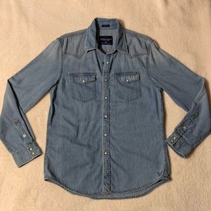 American Eagle Outfitters Men’s Denim Pearl Snap